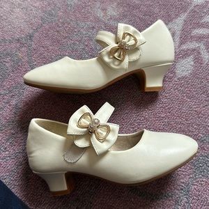 Duffanie girls white party shoes